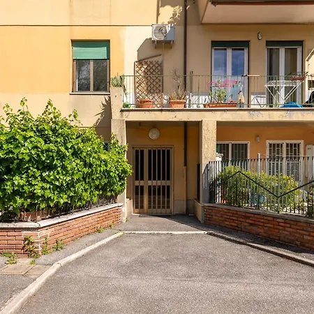 Garden Escape Apartment *